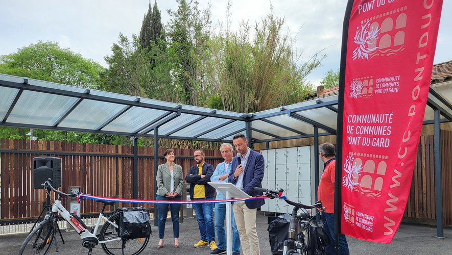 , Inauguration de la station vélo place du Marché