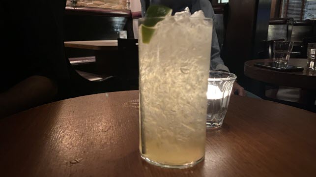 Les cocktails sont visuellement très jolis.   Photo Maé Castellet
