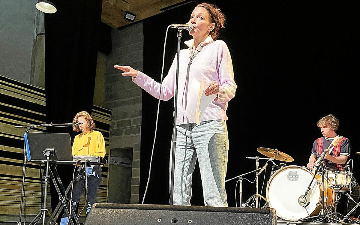 , À Auray, Jeanne Balibar en concert sur la scène d’Athéna ce mercredi 25 octobre